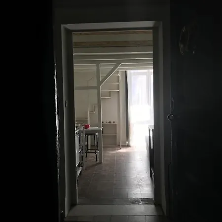 Avaya - Monolocale Soppalcato In Centro Storico